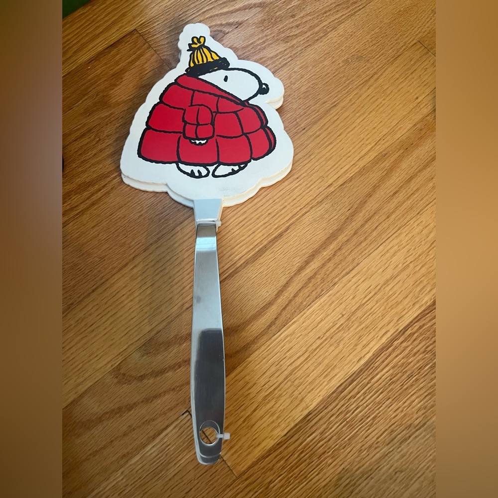 1 Snoopy Red Coat Metal Spatula turner